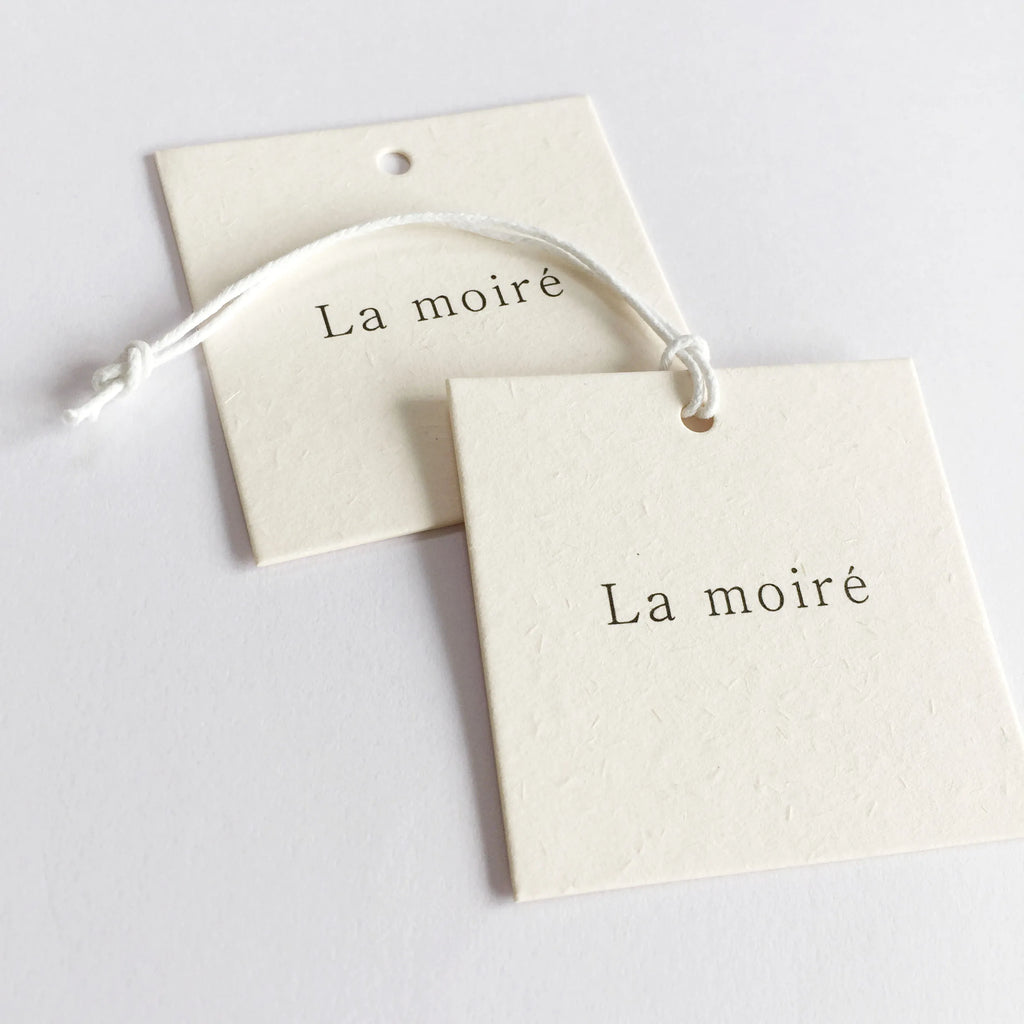 200pcs Custom Vintage Paper Hangtag Clothing Price Size Hang Tag 400g 800g Wood Paper with CMYK Logo Printing Recycled Cardboard
