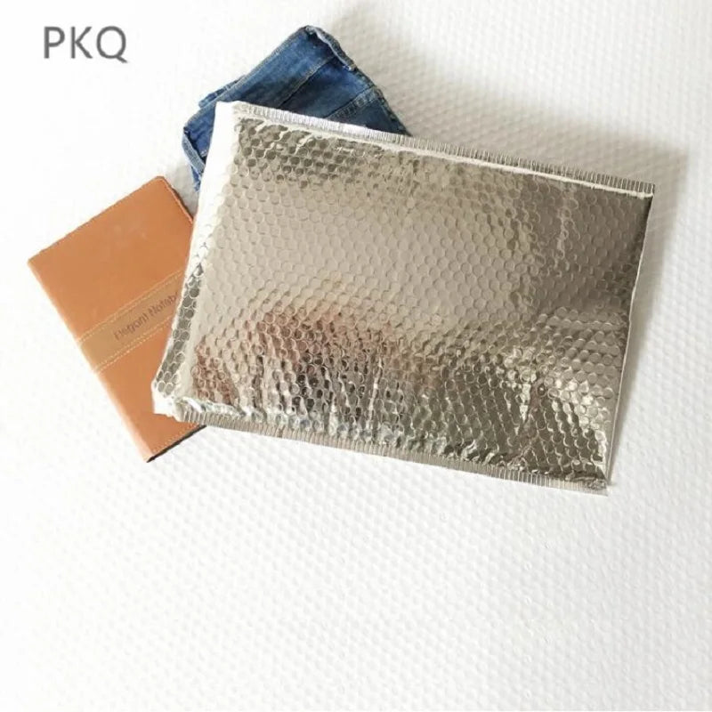 50Pcs/Lot 11x13cm Sliver Aluminum Bubble Shipping Bag Padded Envelopes Bubble Mailer Bag Aluminum Foil Gift Bag Packing Wrap