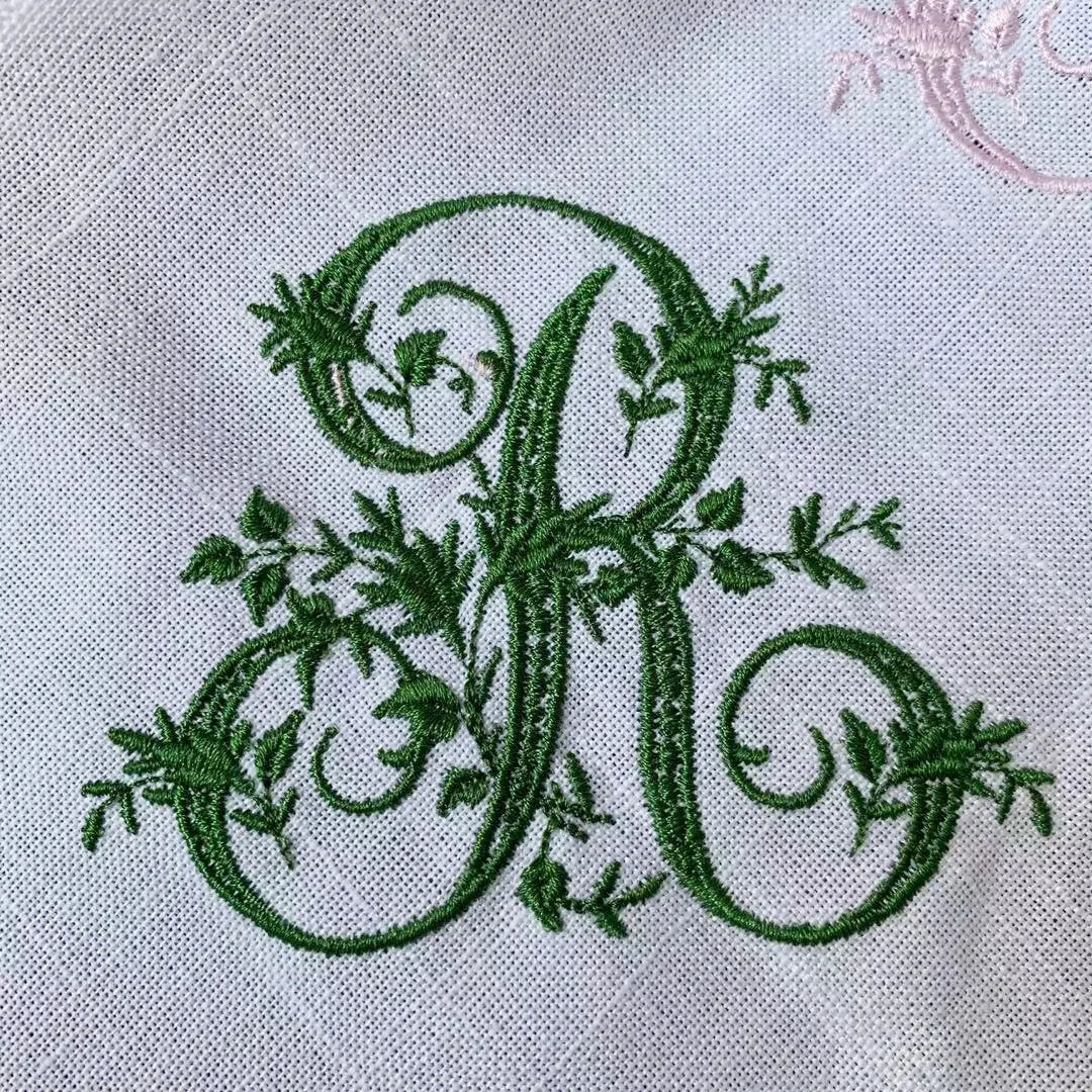 Customized Victorian Monogrammed Embroidered Dinner Napkins Placemat，Elegant Design for Wedding, Party, Gift