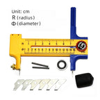 The circular cutter can adjust the button of the DIY circular paperboard cutting tool badge to make the circular cutter