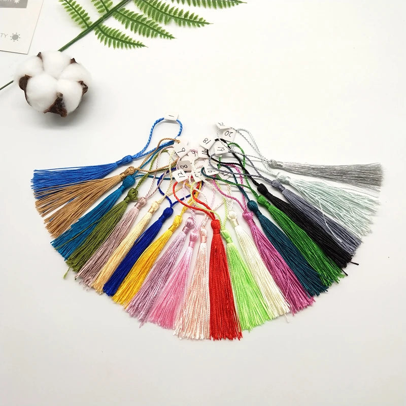 100pcs/lot 13cm Tassel Silk Fringe Silky Floss Bookmark Tassels Mini Tassels For DIY Craft Jewelry Making Souvenir Bookmarks