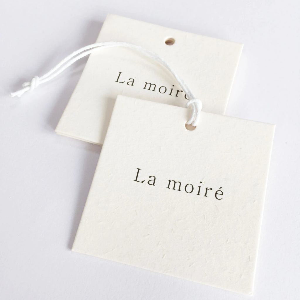 200pcs Custom Vintage Paper Hangtag Clothing Price Size Hang Tag 400g 800g Wood Paper with CMYK Logo Printing Recycled Cardboard