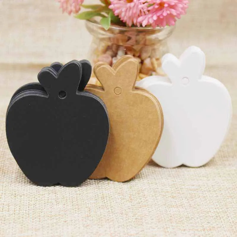 50pcs 2018 zerongE jewelry Apple Shape Clothes Kraft Paper Hang Tags white/black Wedding Party Favor Label Price Gift Cards tag