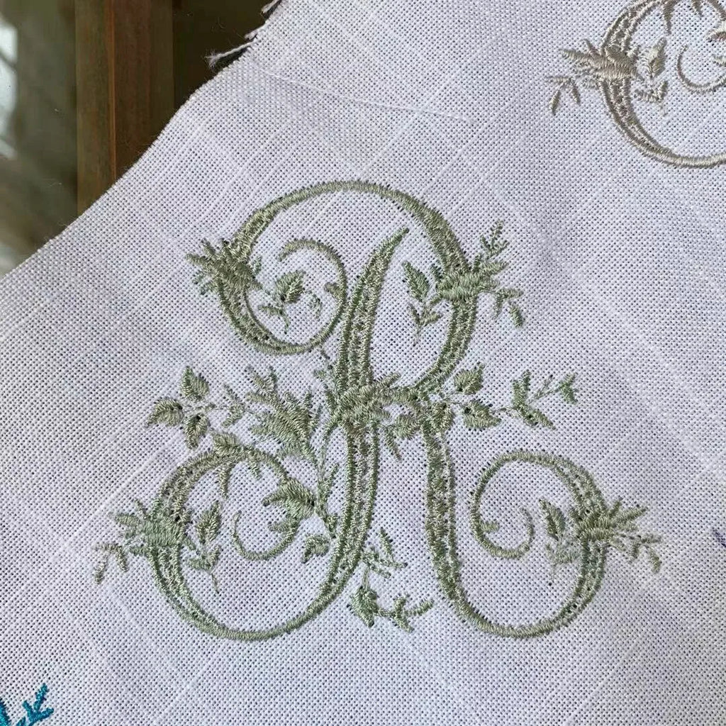 Customized Victorian Monogrammed Embroidered Dinner Napkins Placemat，Elegant Design for Wedding, Party, Gift