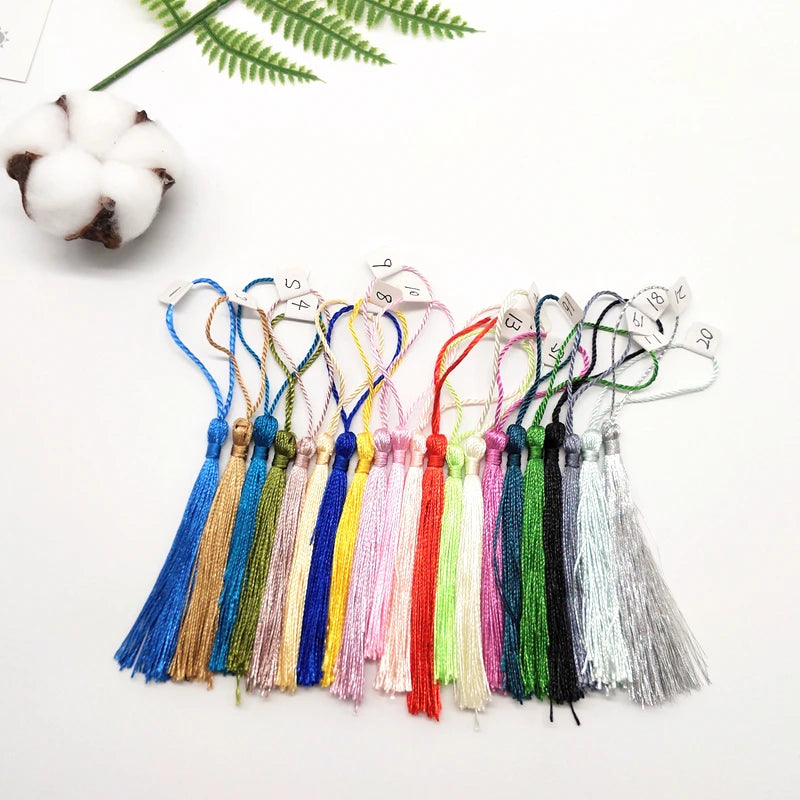 100pcs/lot 13cm Tassel Silk Fringe Silky Floss Bookmark Tassels Mini Tassels For DIY Craft Jewelry Making Souvenir Bookmarks