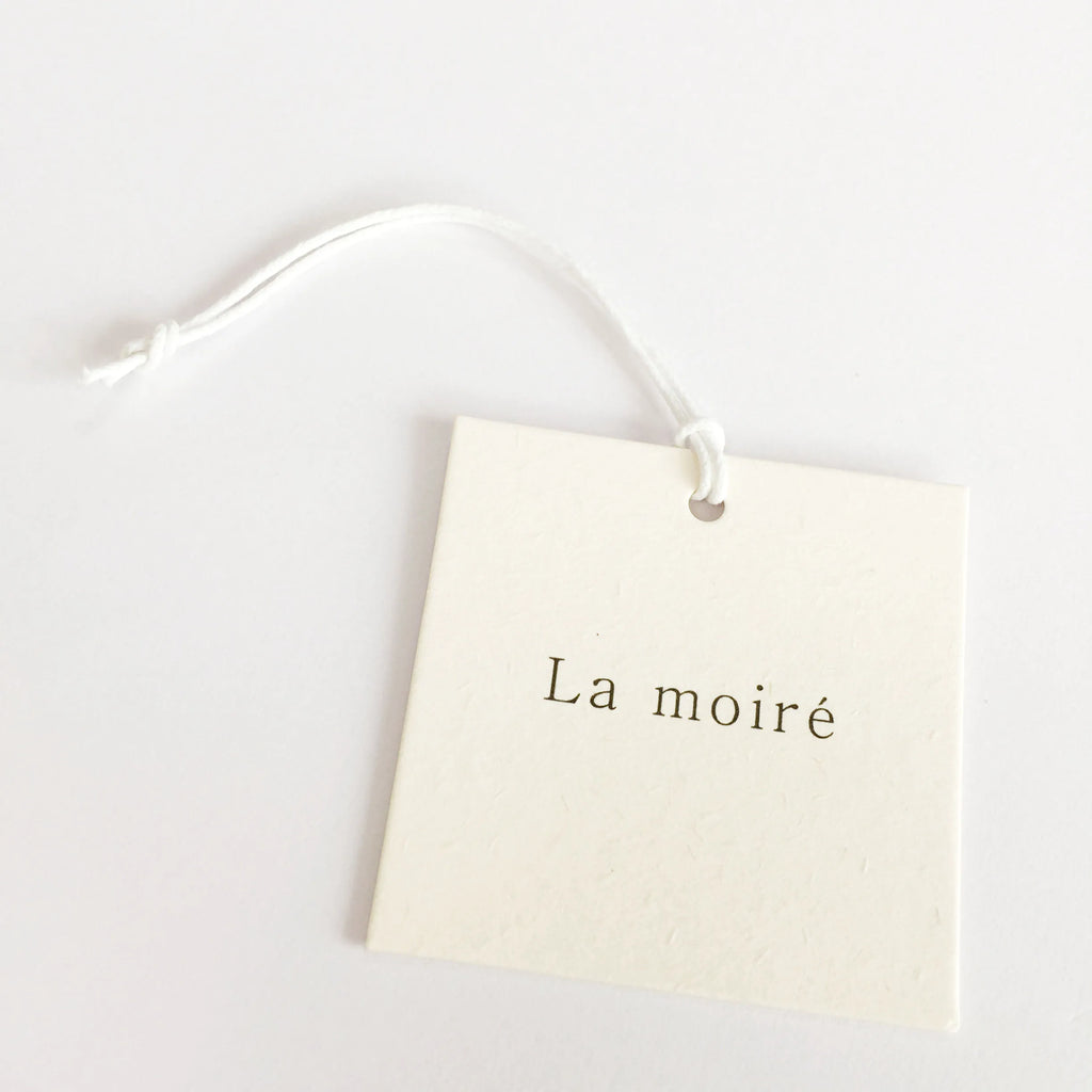 200pcs Custom Vintage Paper Hangtag Clothing Price Size Hang Tag 400g 800g Wood Paper with CMYK Logo Printing Recycled Cardboard