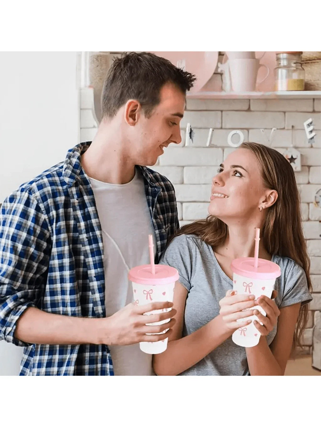 Reusable Plastic Cups With Pink Ribbons, 24 Ounces With Straws And Lids. For Parties, Drinking, Coffee, Weddings, Birthdays