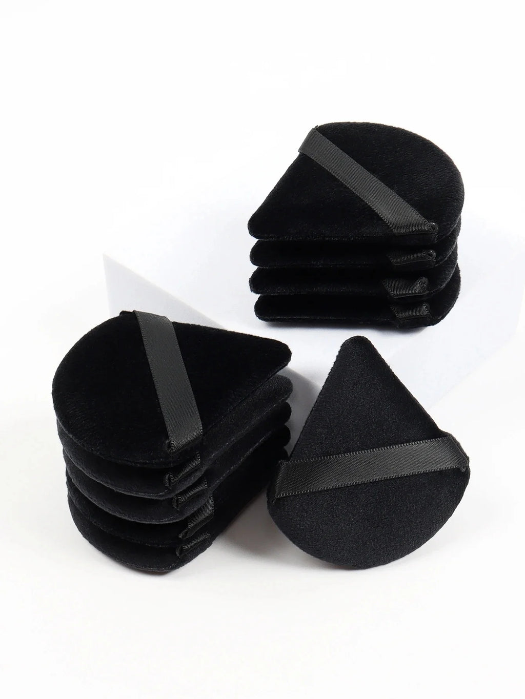 Reusable Black Triangle Velvet Powder Puff Soft Facial Blending Sponge, Multipurpose Foundation Cosmetic Sponge for Daily Makeup