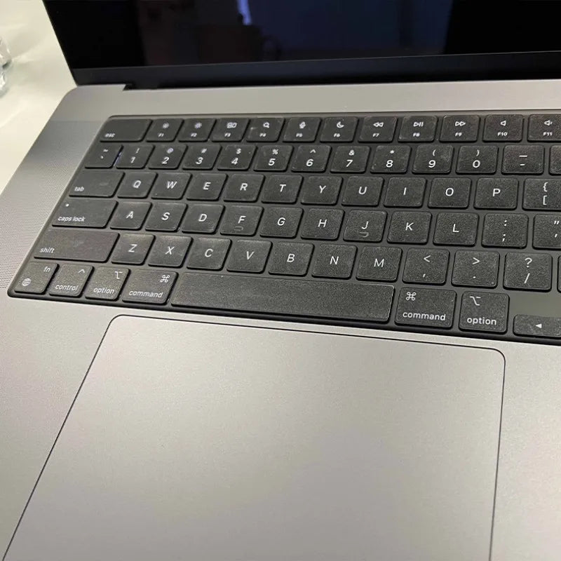 (Us American Style) Frosted Transparent White Mbp Keyboard Sticker Compatible with 13- 16inch MacBook Air/Pro Key Sticker Translucent Film to Prevent Keyboard Oiling