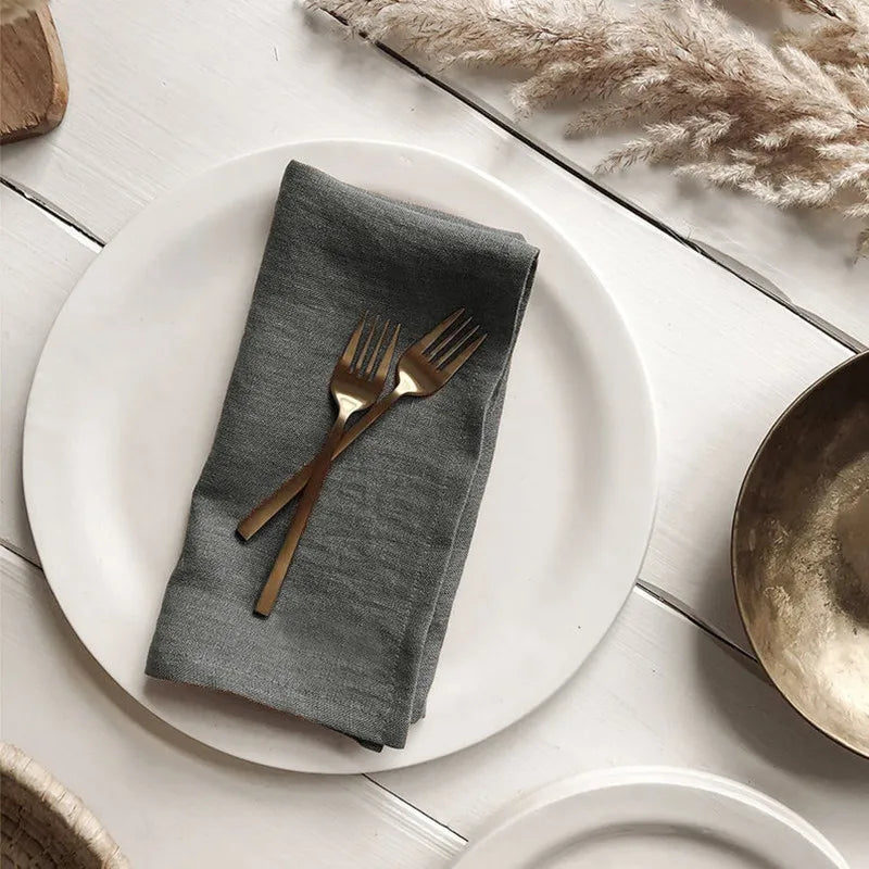 Set of 4 Cloth Napkins 100% Pure Linen 16x16Inch Hemmed Dinner Napkins Easy Care Machine Washable for Christmas Wedding Party