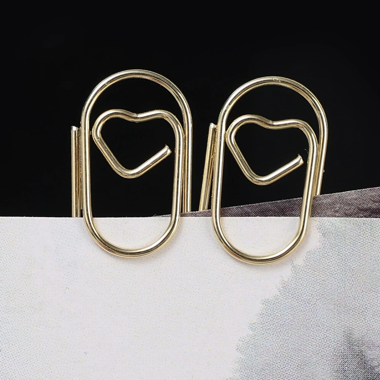 50/100Pcs 20mm Mini Metal Paper Clip Gold Heart Shape Clip Bookmark Binder Invoice PaperClips Office Supplies Student stationery