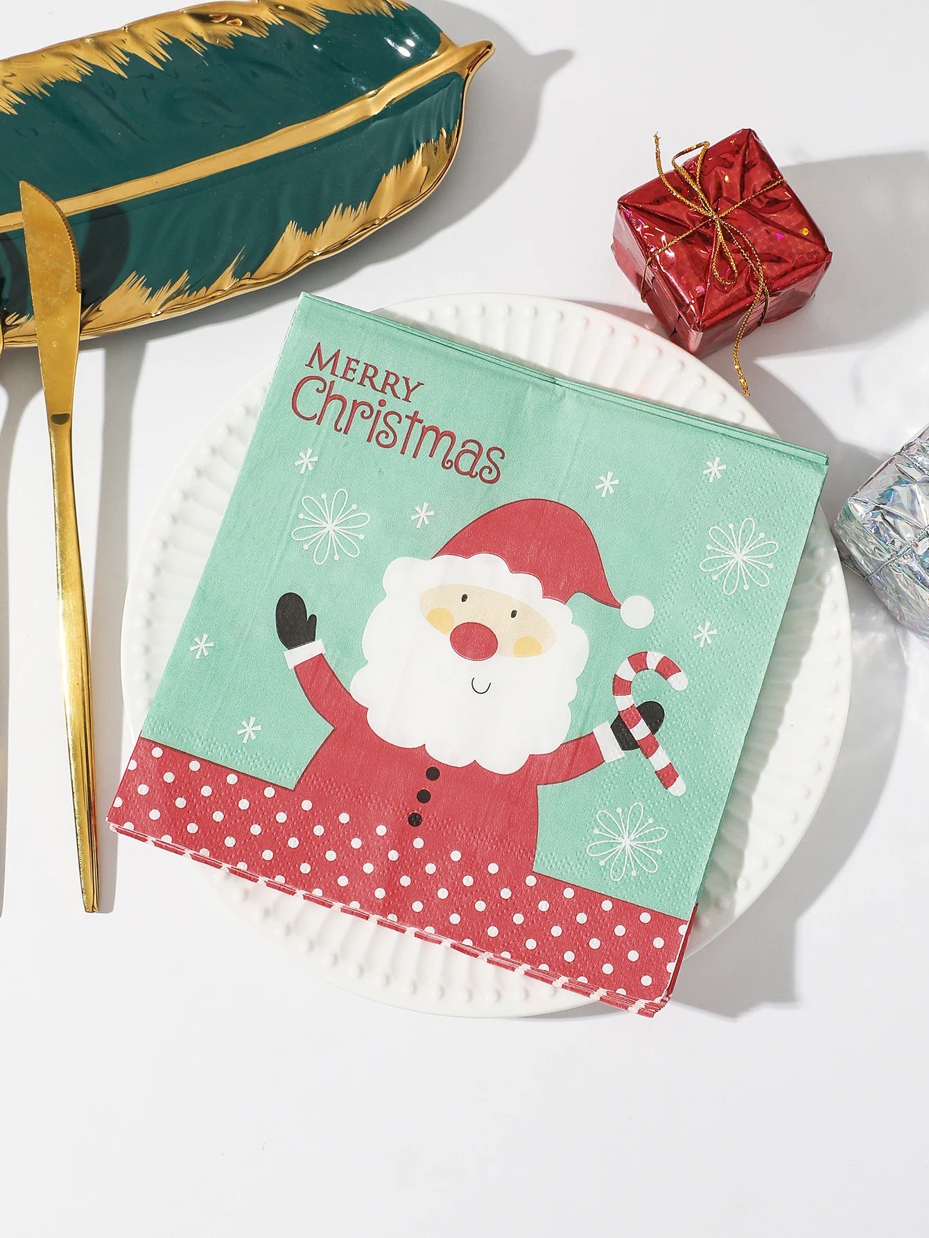 Christmas Party Napkins Disposable Dinner Serviettes Santa Claus Christmas Tree Gifts Flower Element Style Art Decoupage Napkins
