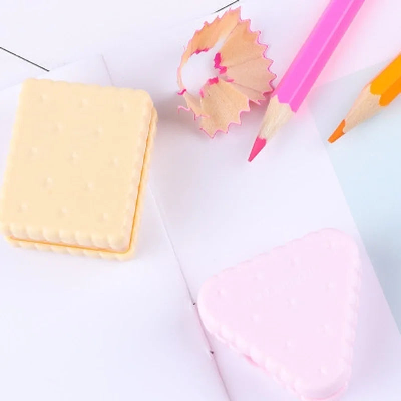 3pcs/lot Creative Fresh and Cute Biscuit Pencil Sharpener Children's Pencil Sharpener Stationery Random Colors