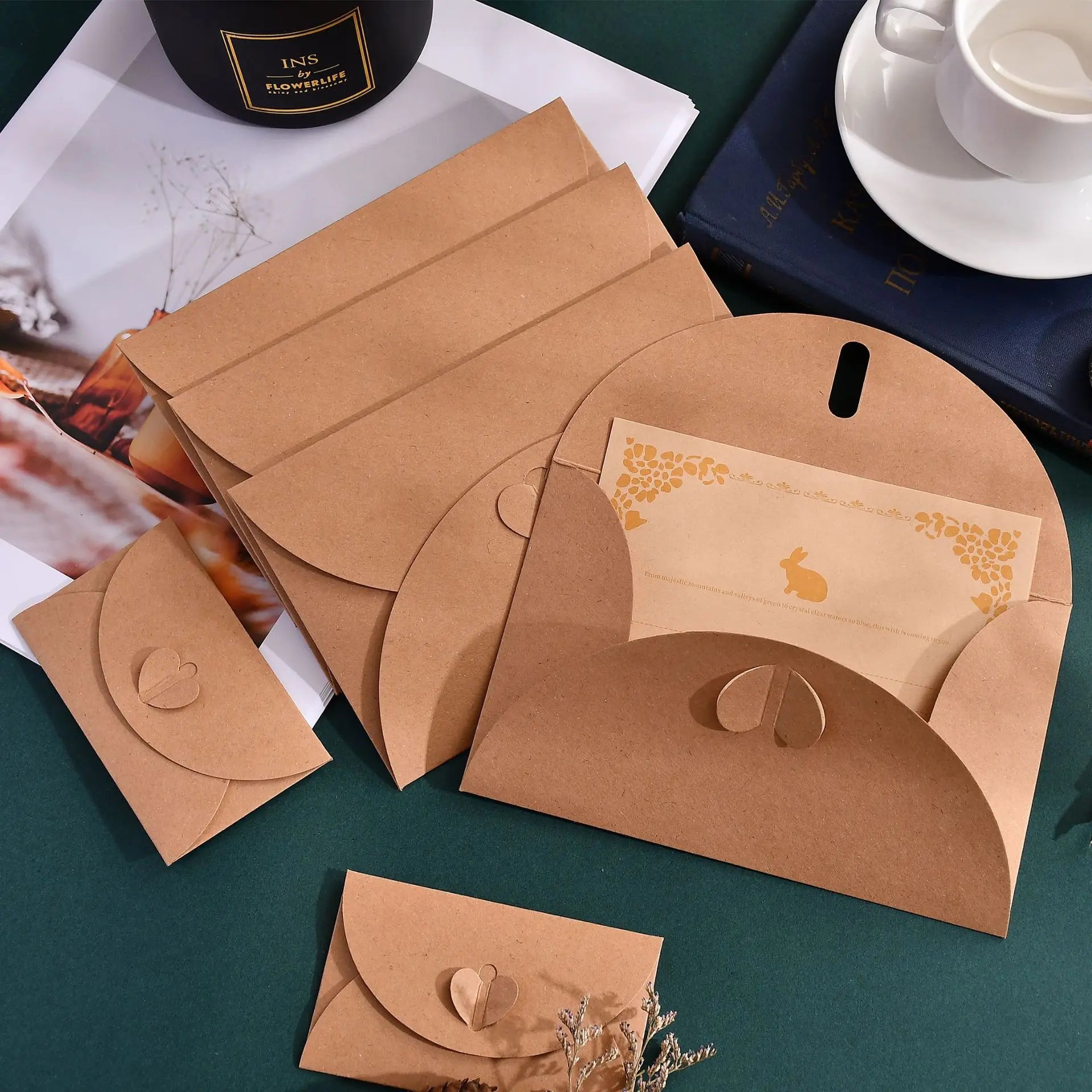 50pcs Japanese Kraft Paper Heart Envelopes - Vintage Ins Aesthetic for Couples Love Letters, European Style Creative Pouch