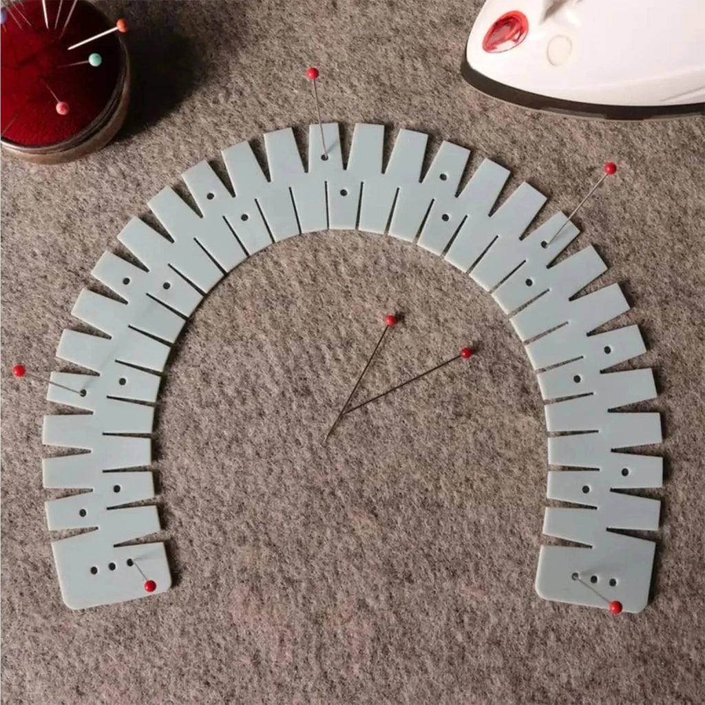 1PCS Silicone Flexible Curve Scale Hemming Tool Heat Resistant Hem Ruler Sewing Auxiliary Tool for Padding Cloth Pants Fabric