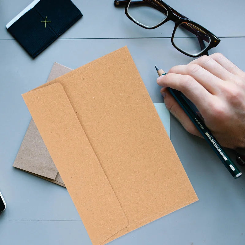 50Pcs Classical Kraft Blank Paper Envelopes Gift Card Envelope Vintage Greeting Card Envelopes For Wedding Party Invitation