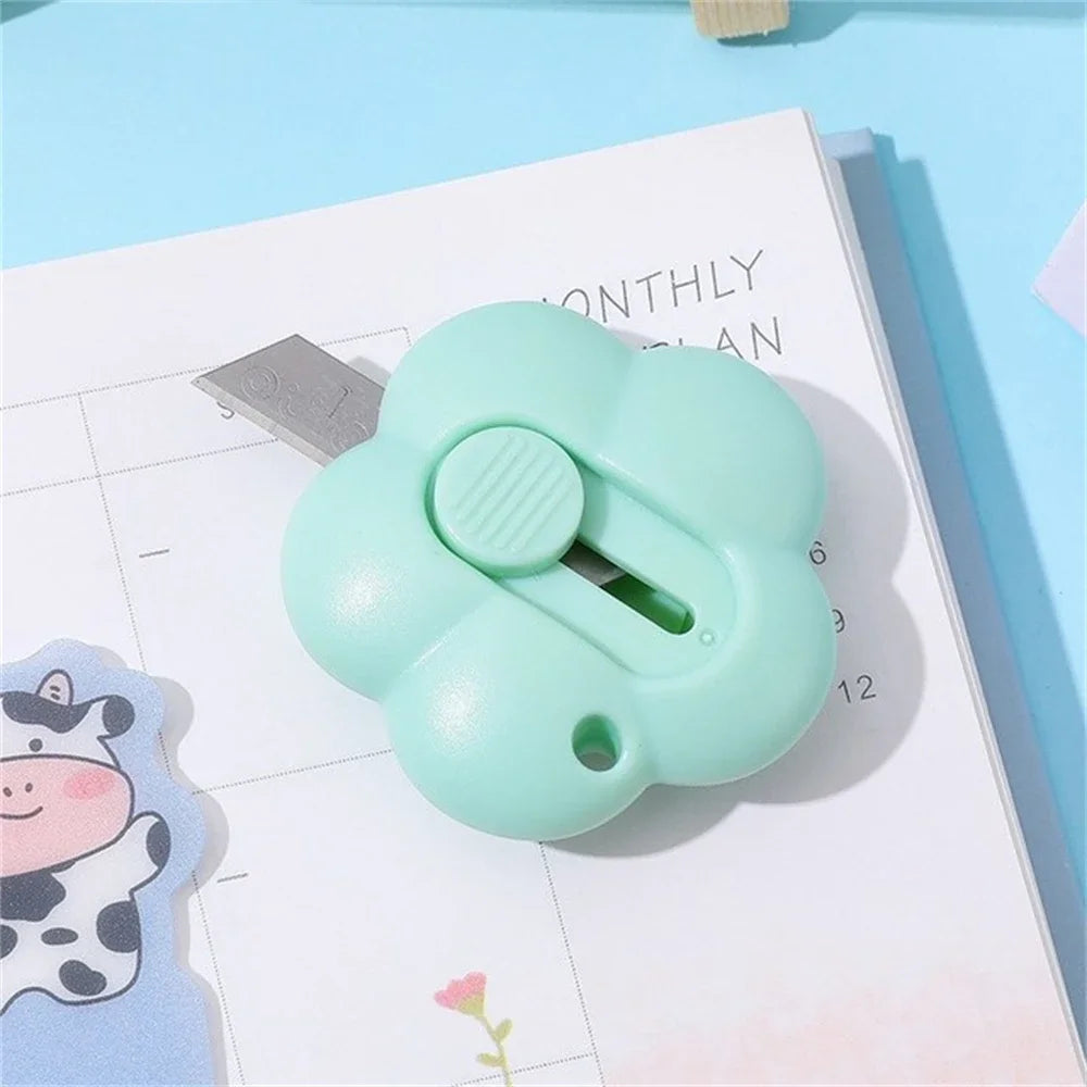 Lovely Flowers Portable Utility Knife Paper Cutter Cutting Paper Razor Blade Letter Envelope Opener Knife Office Stationery
