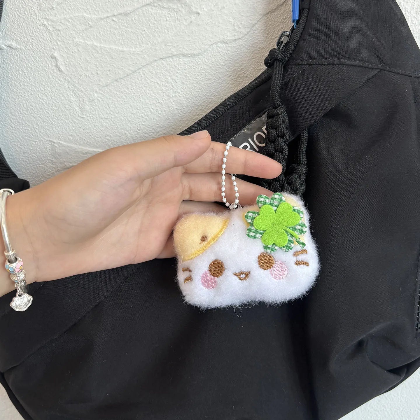 1/2/4pcs Green Clover Cat Plush Small Cat Keyring Cute Charm Keychain for Girls Women Kawaii Bag Pendant Key Chains Couple Gift