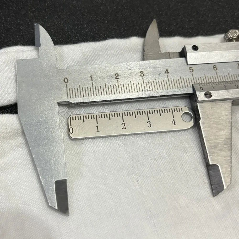 High Quality Portable Stainless Steel Mini Ruler Anti Lost Small Size Metal Ruler Keychain Mini Straight Ruler School Supplies