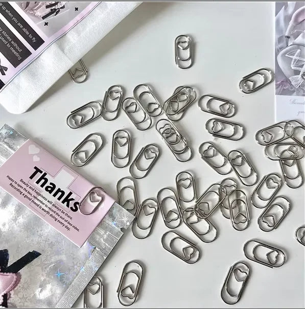 30pcs Silver Mini Heart Paper Clips Photo Cards Packing Materials Photo Clips Metal Paperclip Bookmark School Office Accessories
