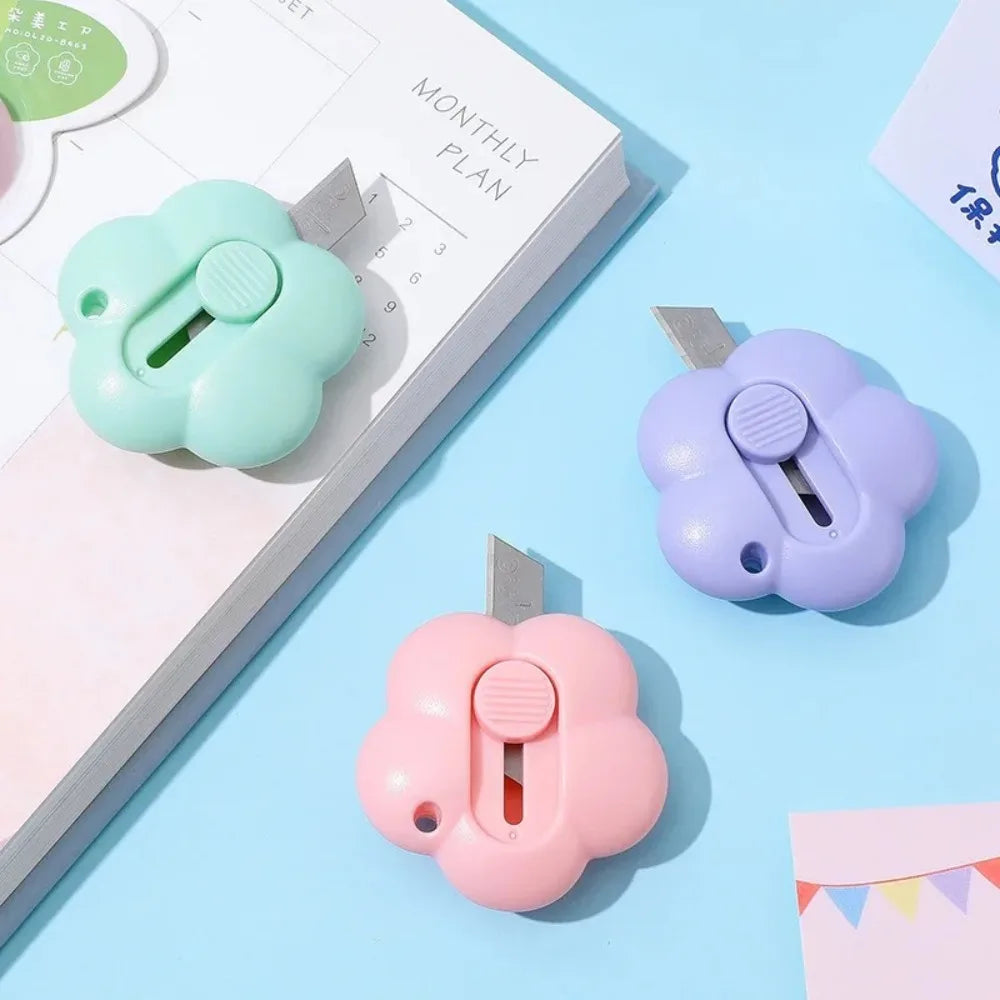 Lovely Flowers Portable Utility Knife Paper Cutter Cutting Paper Razor Blade Letter Envelope Opener Knife Office Stationery