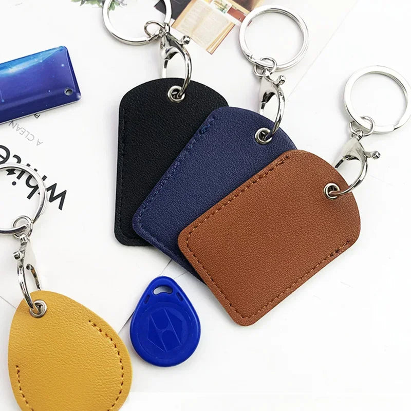 1PCS PU Leather Mini Card Holder Keychain Key Ring Door Lock Access Tags ID Card Case Keychain Access Card Bag Key Tag Ring