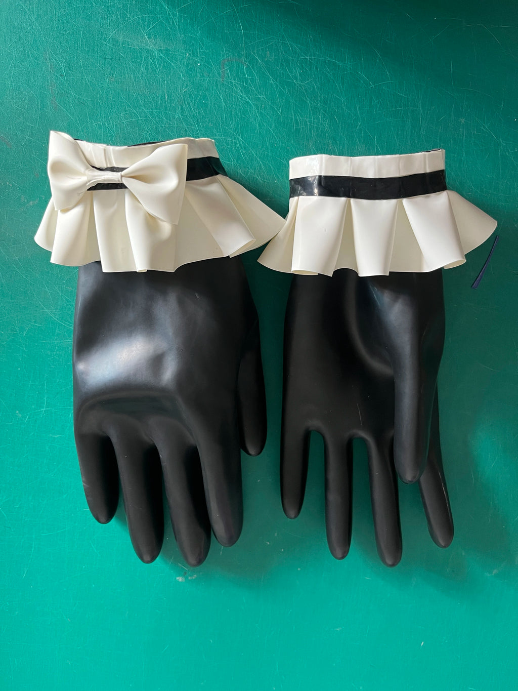 Sexy Black Fetish Latex Gloves Wrist Length with Lace and Bow