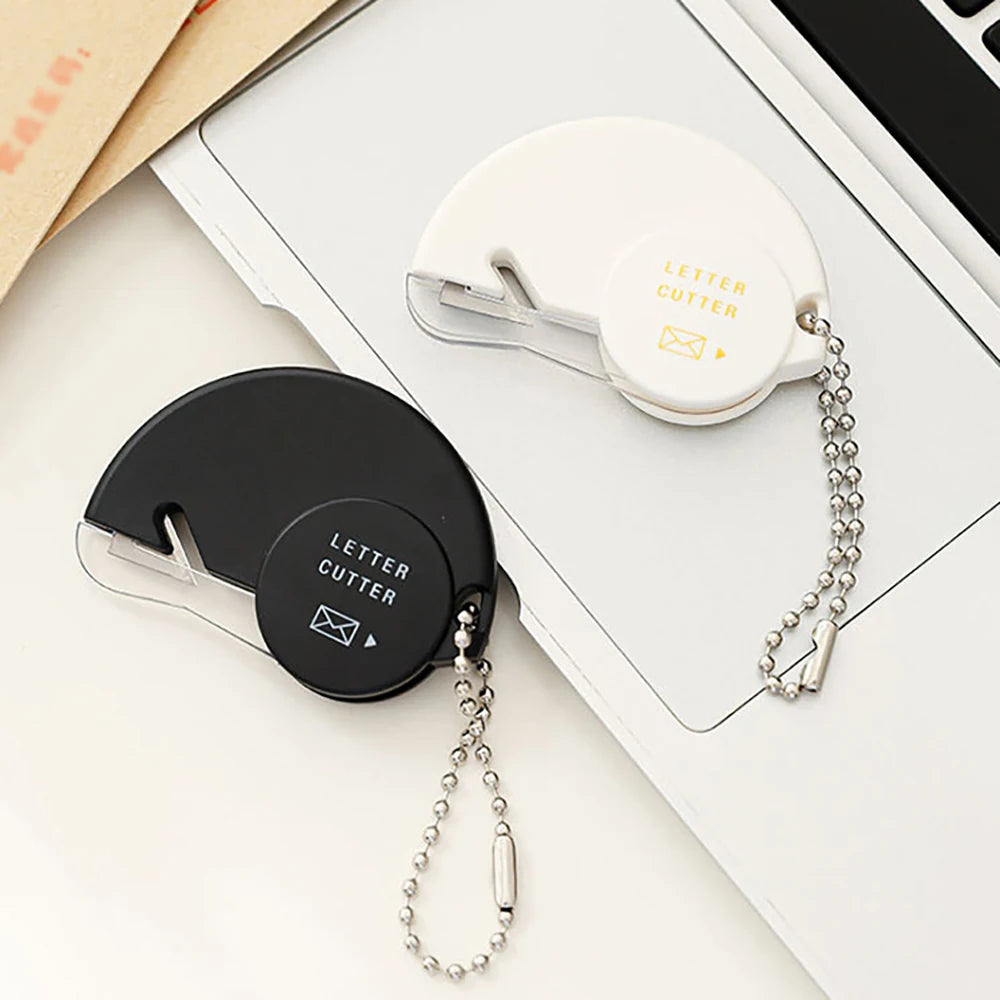 Japanese Mini Shaftless Letter Opener, Safe and Hand Friendly, Portable Unboxing Knife, Grain Opener, Badge Specific