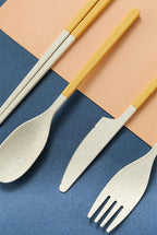 4Pcs Portable Tableware Set Wheat Straw Dinnerware Detachable Cutlery Travel Tableware Picnic Dinnerware Set Camping Cutlery Set