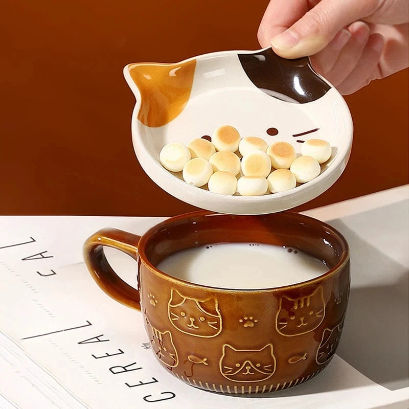 YWDL Japanese Cartoon Cat Coffee Mug With Animal Cat Pattern Lid Small Dish Cute Breakfast Cup Creative Coffee Cup Milk Cup Gift