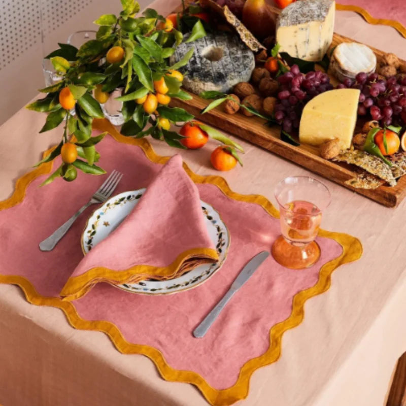 High Quality Embroidered Napkin Vintage Wavy Edge Color Blocking Design Reusable Placemats Wedding Banquet Decoration