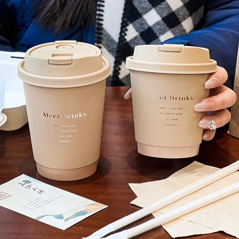 50 Sets Disposable Paper Cups with Lid Commercial Eco Friendly Hot Cold Drinks Universal Container Brown Letter Print Coffee Cup