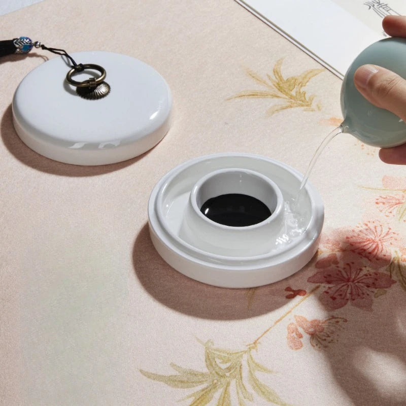 Medium Size Ceramic Ink Stone with Lid, Double Ring Moisturizing Anti-dry Ink Pot for Calligraphy Lovers Learning