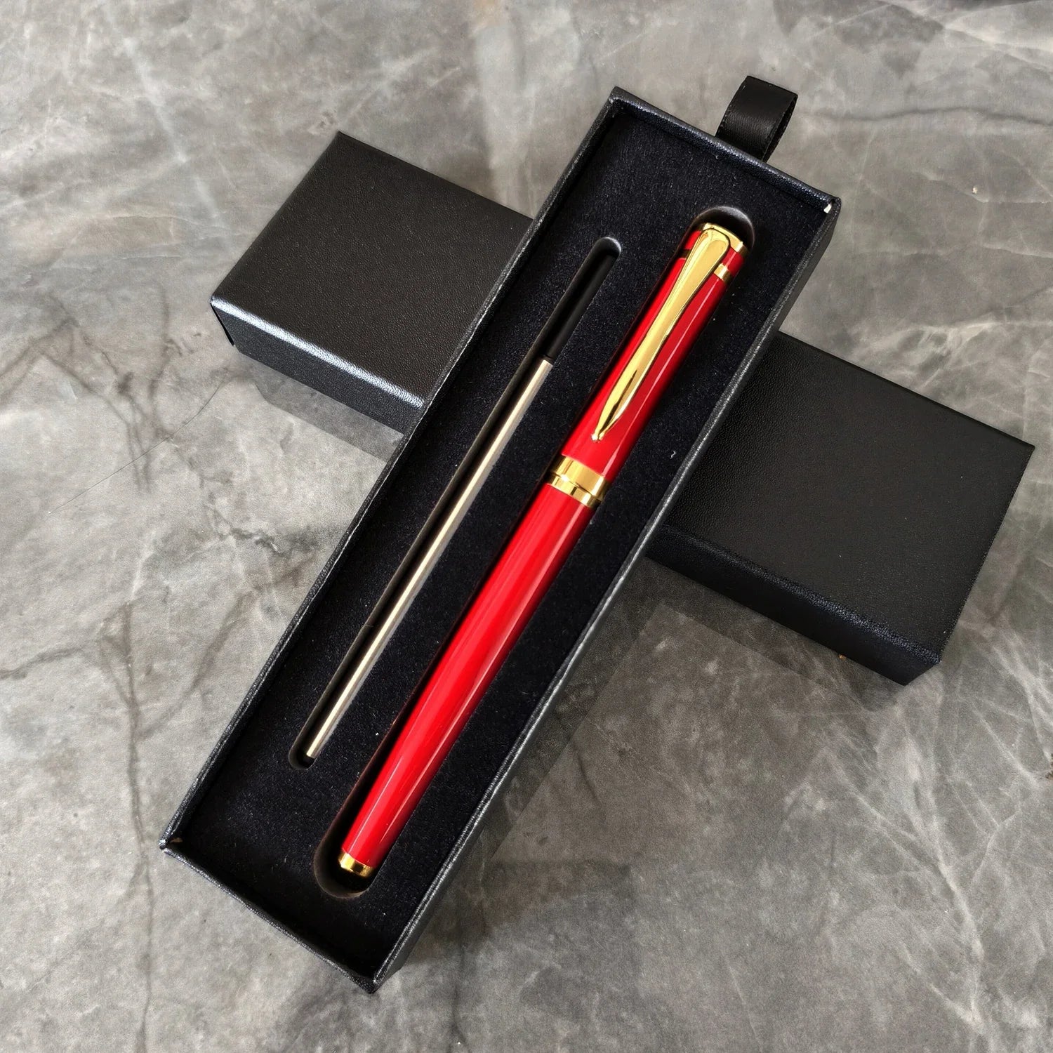 Luxury Metal Ball Point Pen Clip Signature Ballpoint Pens for Business Writing Office Stationery Customized Logo Name Case Gift