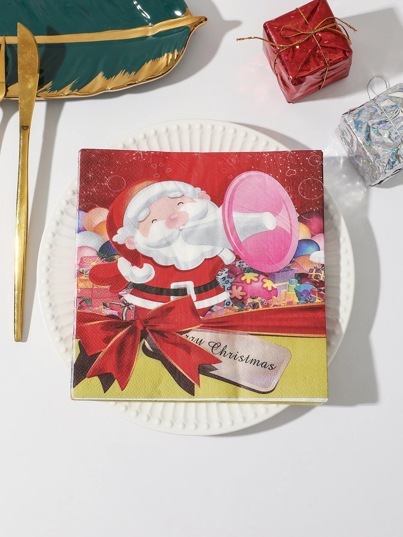 Christmas Party Napkins Disposable Dinner Serviettes Santa Claus Christmas Tree Gifts Flower Element Style Art Decoupage Napkins