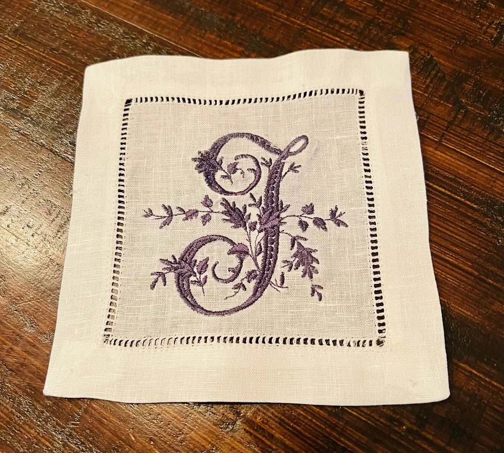 Customized Victorian Monogrammed Embroidered Dinner Napkins Placemat，Elegant Design for Wedding, Party, Gift