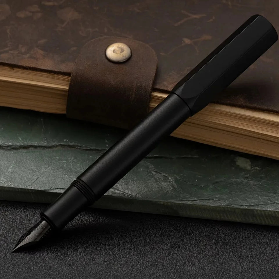1Pc Brass Fountain Pen, 0.5mm Nib, Heavy Metal Feel, for Business and Office Use, Rotating Cap, Mini Short Style, Includes Ink Absorber, 2.6mm Caliber, for Students/Office, Holiday Gifts, Valentine's Day, Back-To-School Seaso
