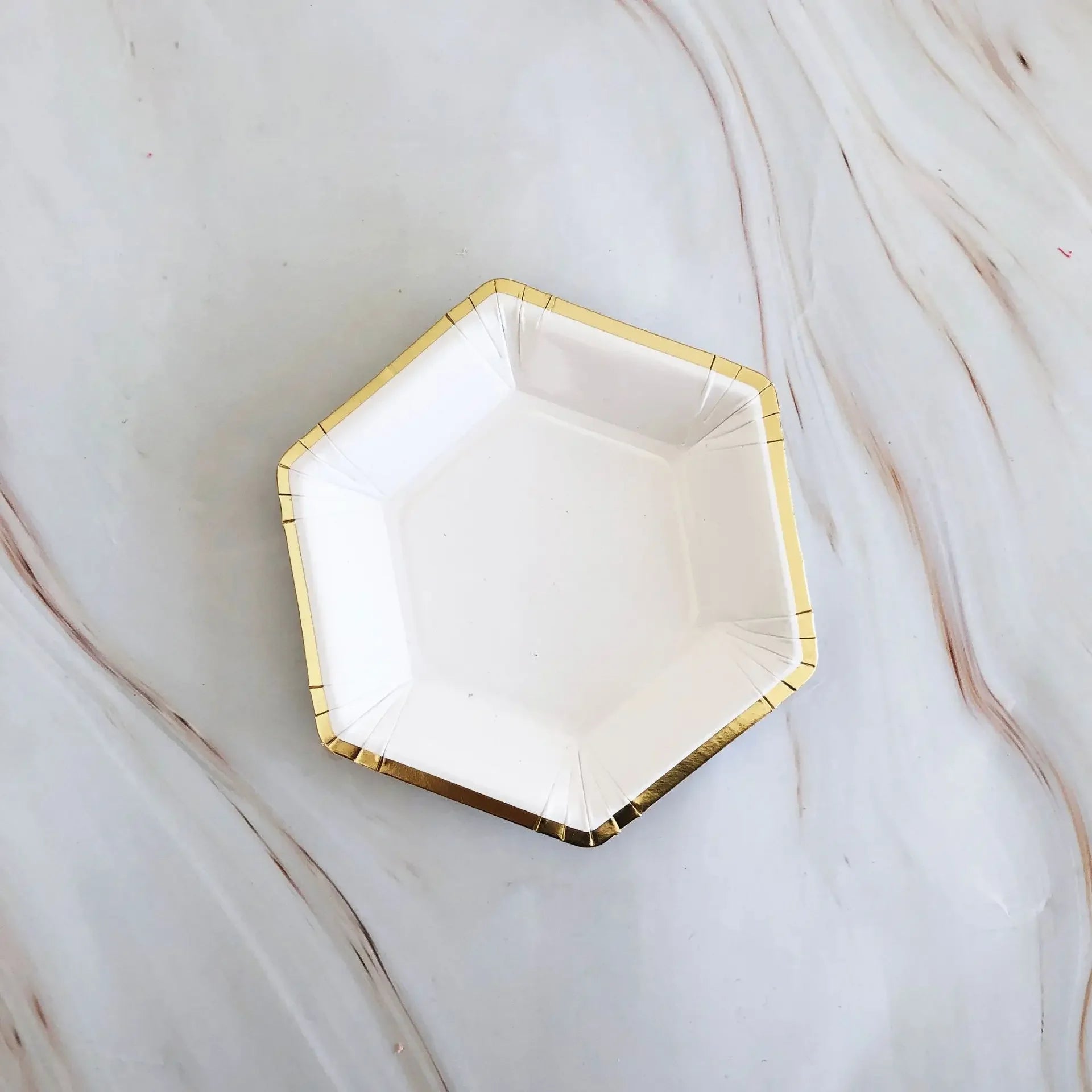 Gold and White Disposable Tableware Set with Paper Plates, Straws, and Cups, Perfect for Birthdays, Weddings, Baby Showers
