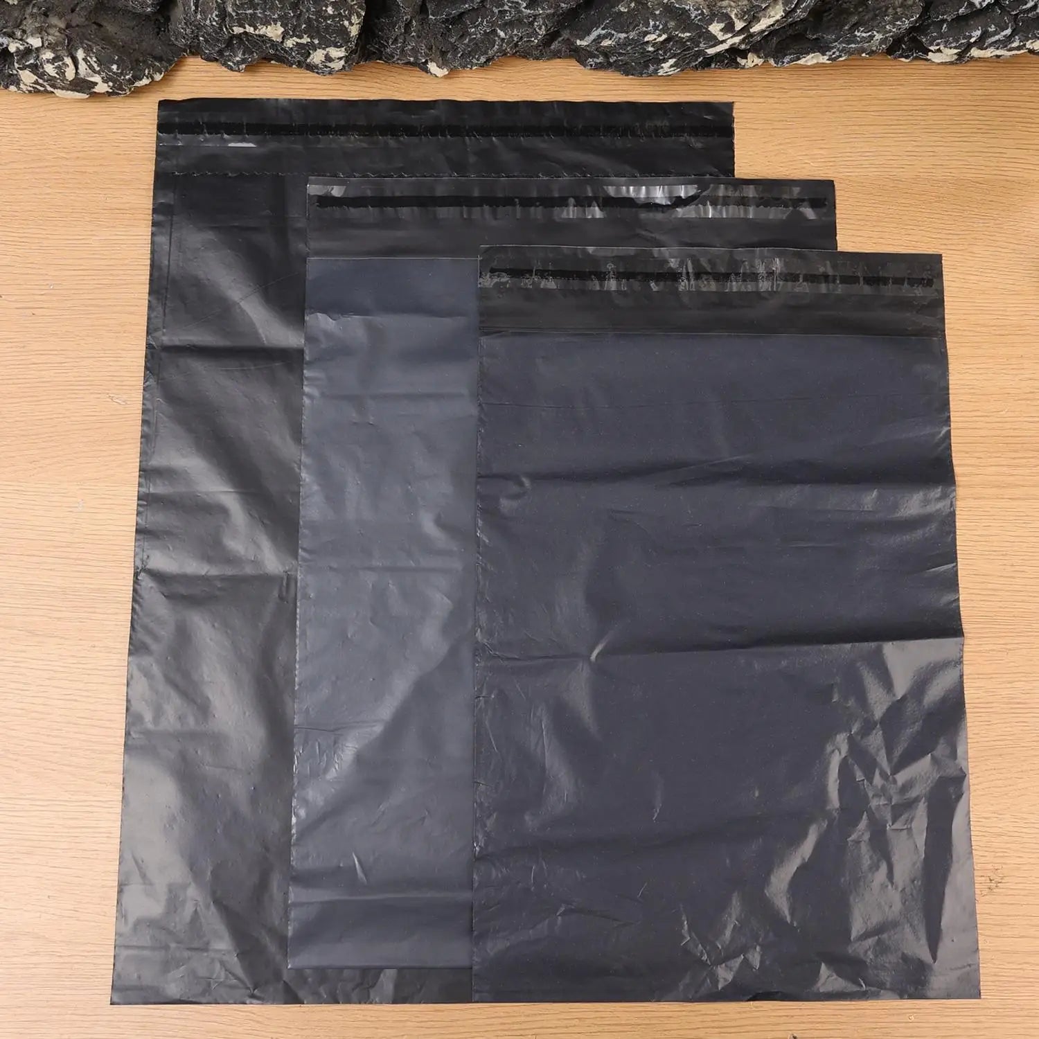 Poly Mailers Multi Size Shipping Envelopes Professional Waterproof Tear Proof Self Adhesive Postal Bags for Packaging Mailing