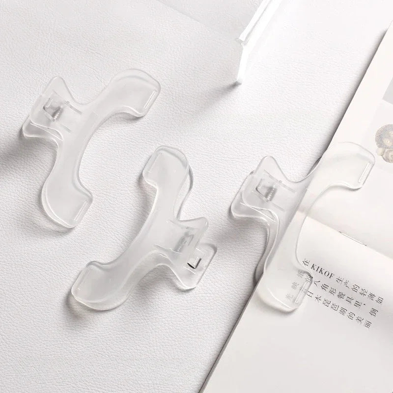 Transparent Plastic Book Clip Simple Reading Aid Fixed Book Holder Bookmarks Creative Design Practical Note Holder for Bookstore