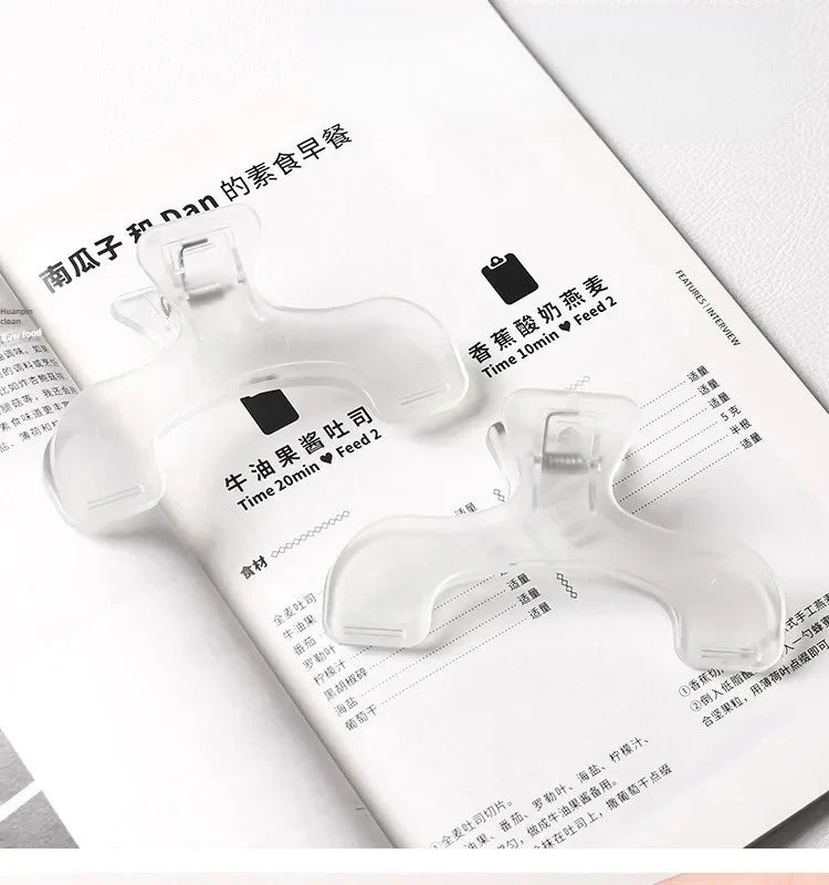 Transparent Plastic Book Clip Simple Reading Aid Fixed Book Holder Bookmarks Creative Design Practical Note Holder for Bookstore