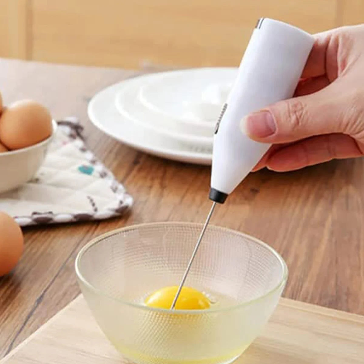 1pcs Mini hand-held whisk Battery Electric Coffee Mixer (no batteries)