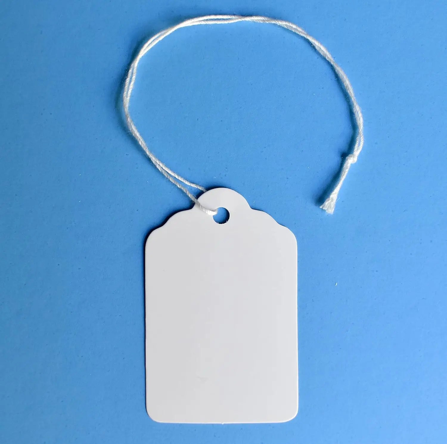 100pcs White Price Tags with String Attached Paper Hangtags Price Display Tags Writable Lables for Product Jewelry Clothing Sale