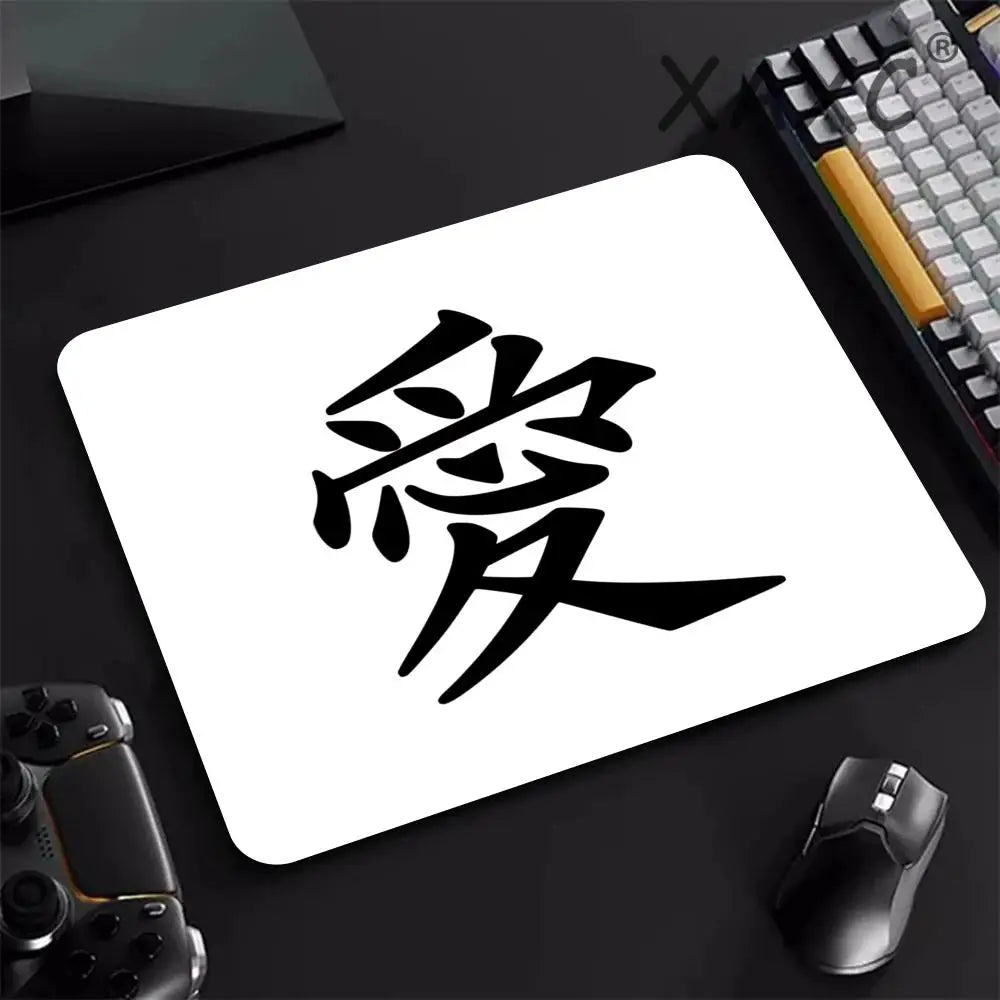 E-Sports Mousepad Chinese Character "Love" Speed Mice Pad Premium Locking Edge Mouse Mat 45x40CM Ultrafine Surface Desk Mat