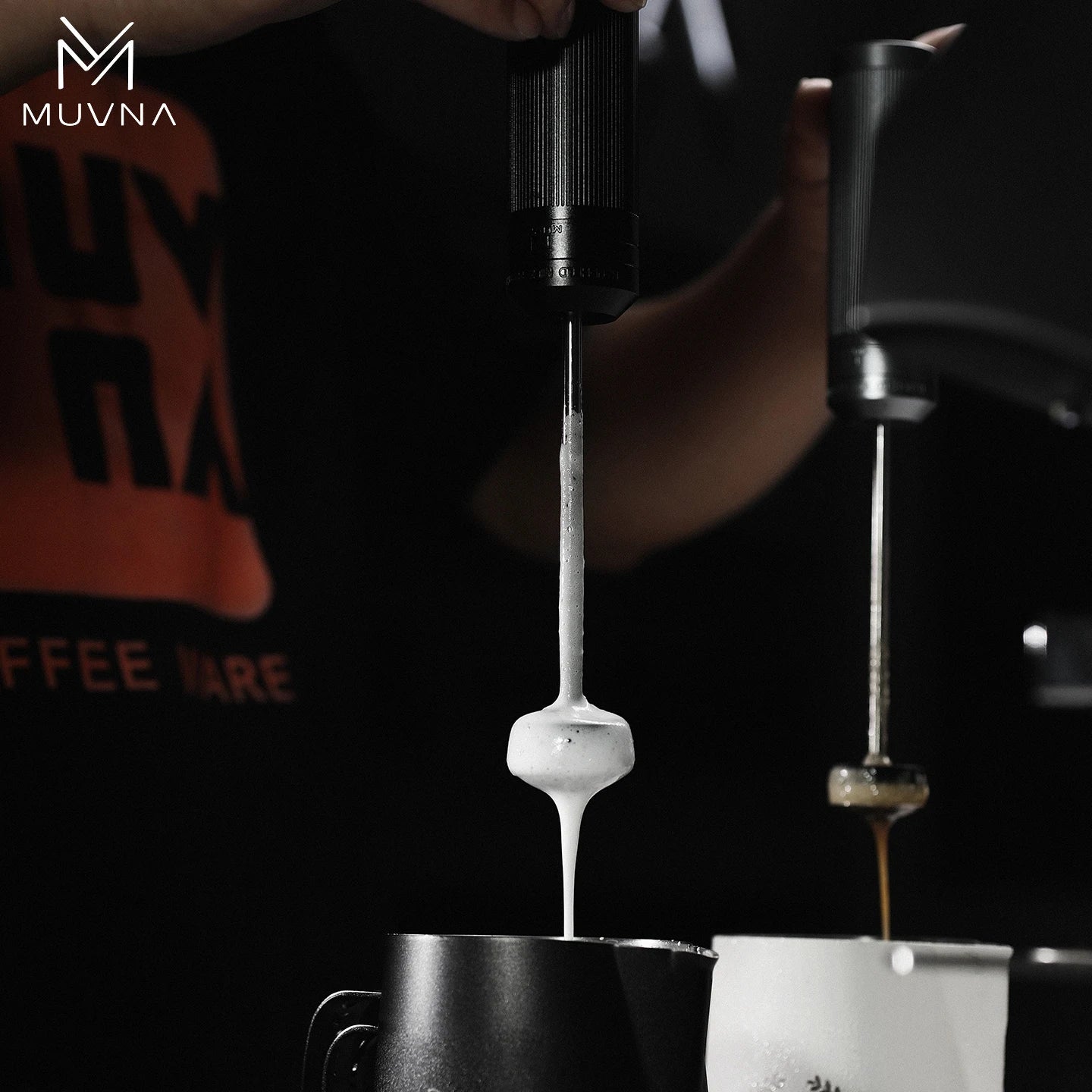 Muvna New Electric Milk Frother Stick，Wireless Batidor Eléctrico Ender for Barista Latte Art Accessories