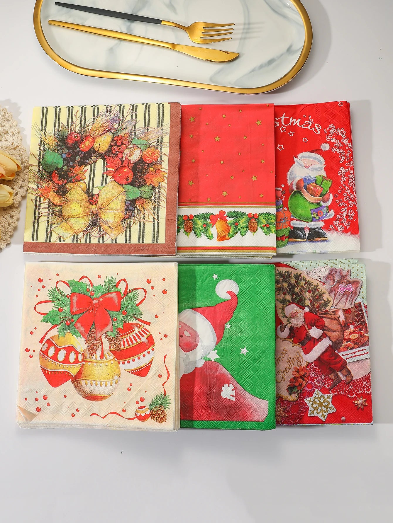 Christmas Party Napkins Disposable Dinner Serviettes Santa Claus Christmas Tree Gifts Flower Element Style Art Decoupage Napkins