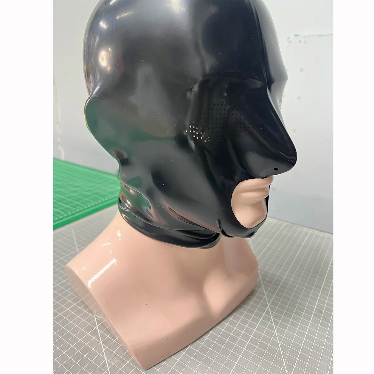 customized Man Latex Fetish Gloves: Luxury Long Opera Style - Soft, Durable Waterproof for Cosplay & Special Party Attire