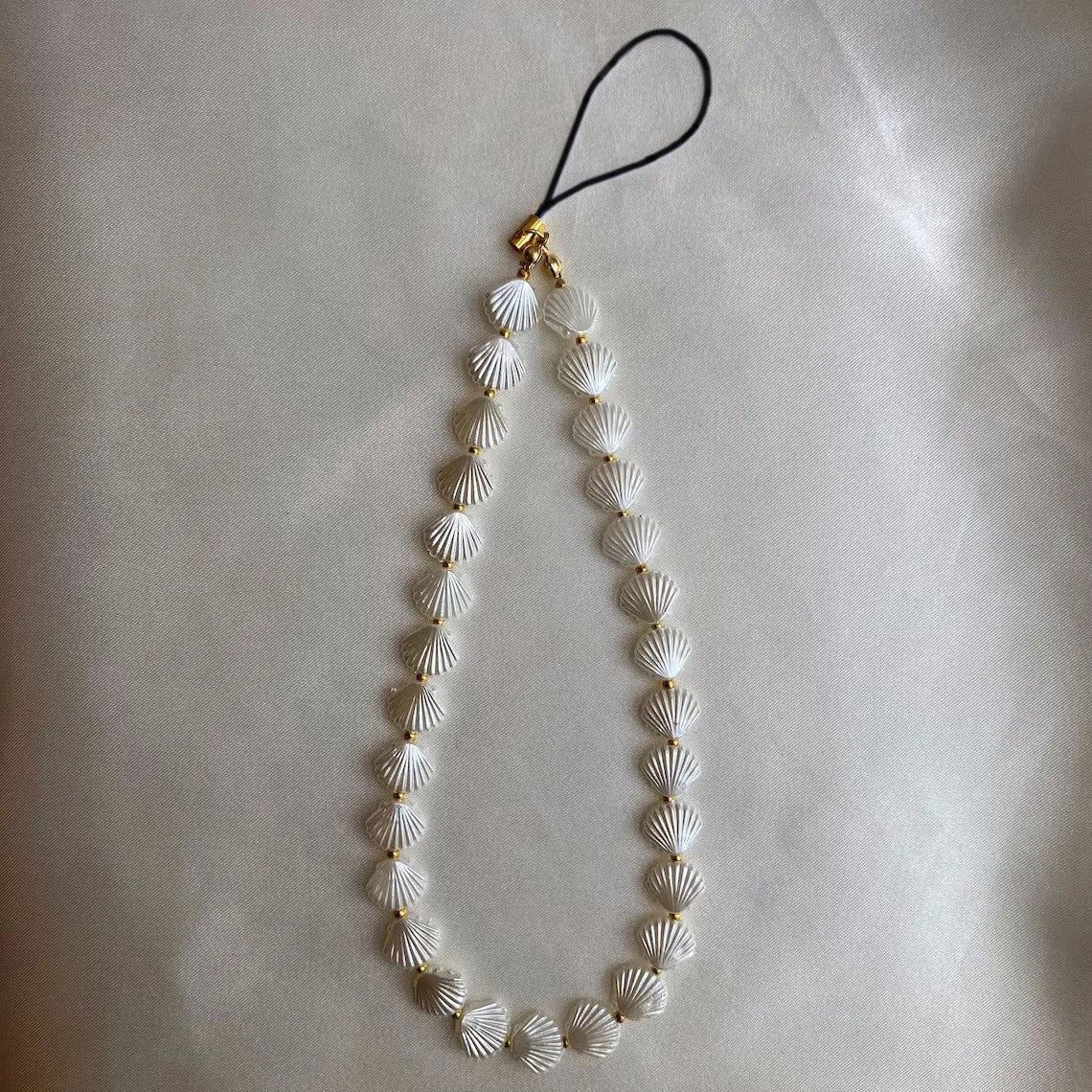 Simple Love Shell Beaded Keychain Mobile Phone Chain Pendant Fashion Mobile XYu Phone Case Accessories Female Jewelry Gifts