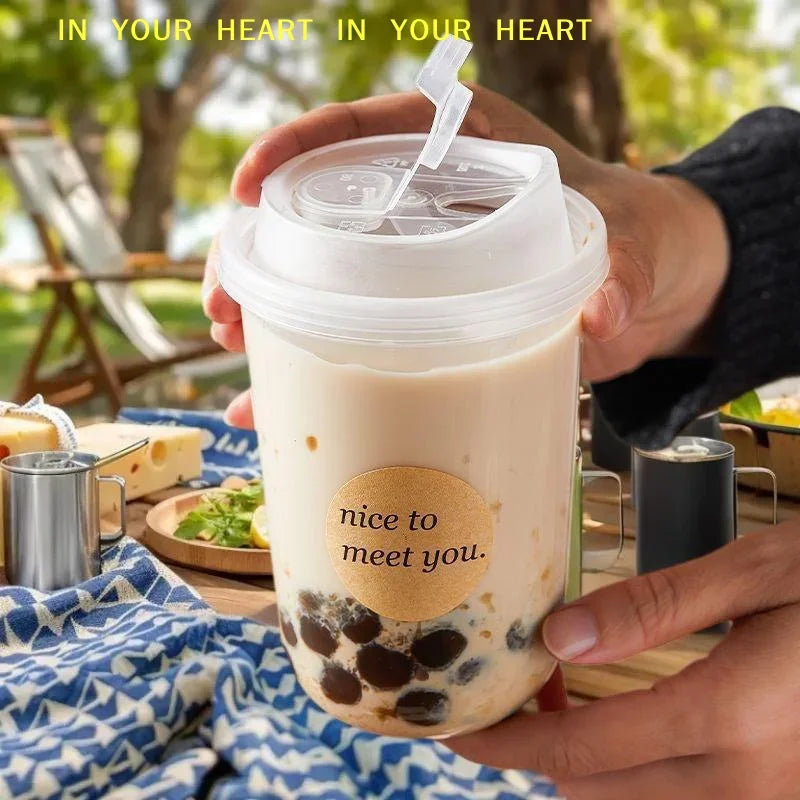 Disposable Iced Coffee Cups with Lids - Leakproof Clear Plastic Tumblers for Cold Drinks, Bubble Tea, Smoothies & Takeaway