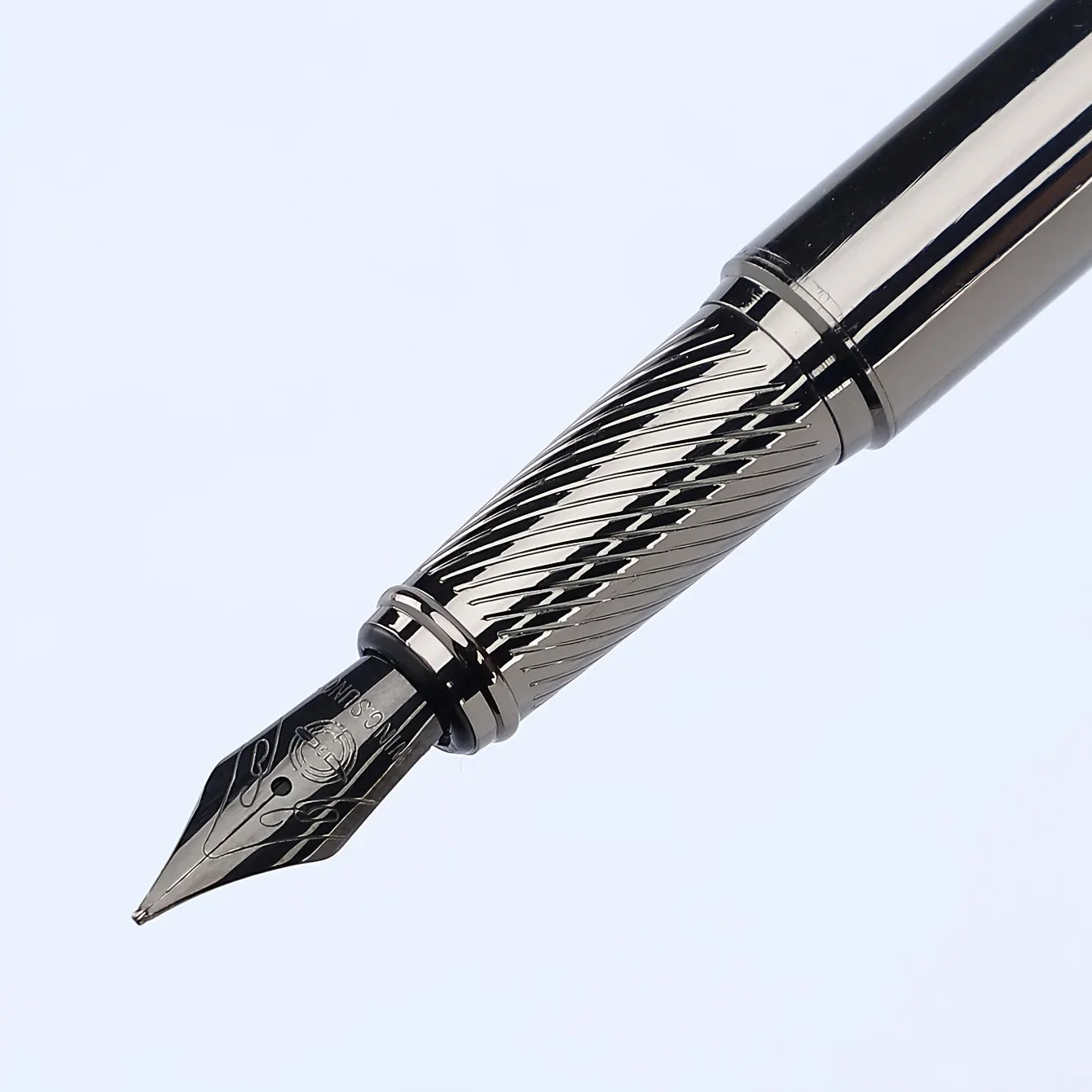 1 Pc Silver Gray High-end Business Fountain Pens, Lridium Pen Tip Medium size 0.5mm.  For School Classroom, Office, Daily Writin